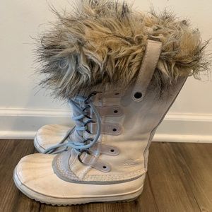 Sorel boots Joan of Arc